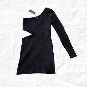Pretty Little Thing black tight cut out dress small NWT one shoulder